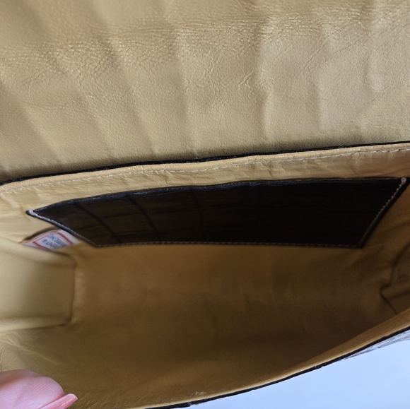 Dooney & Bourke EUC Black Croc-Embossed Binocular Crossbody Bag - Picture 5 of 7